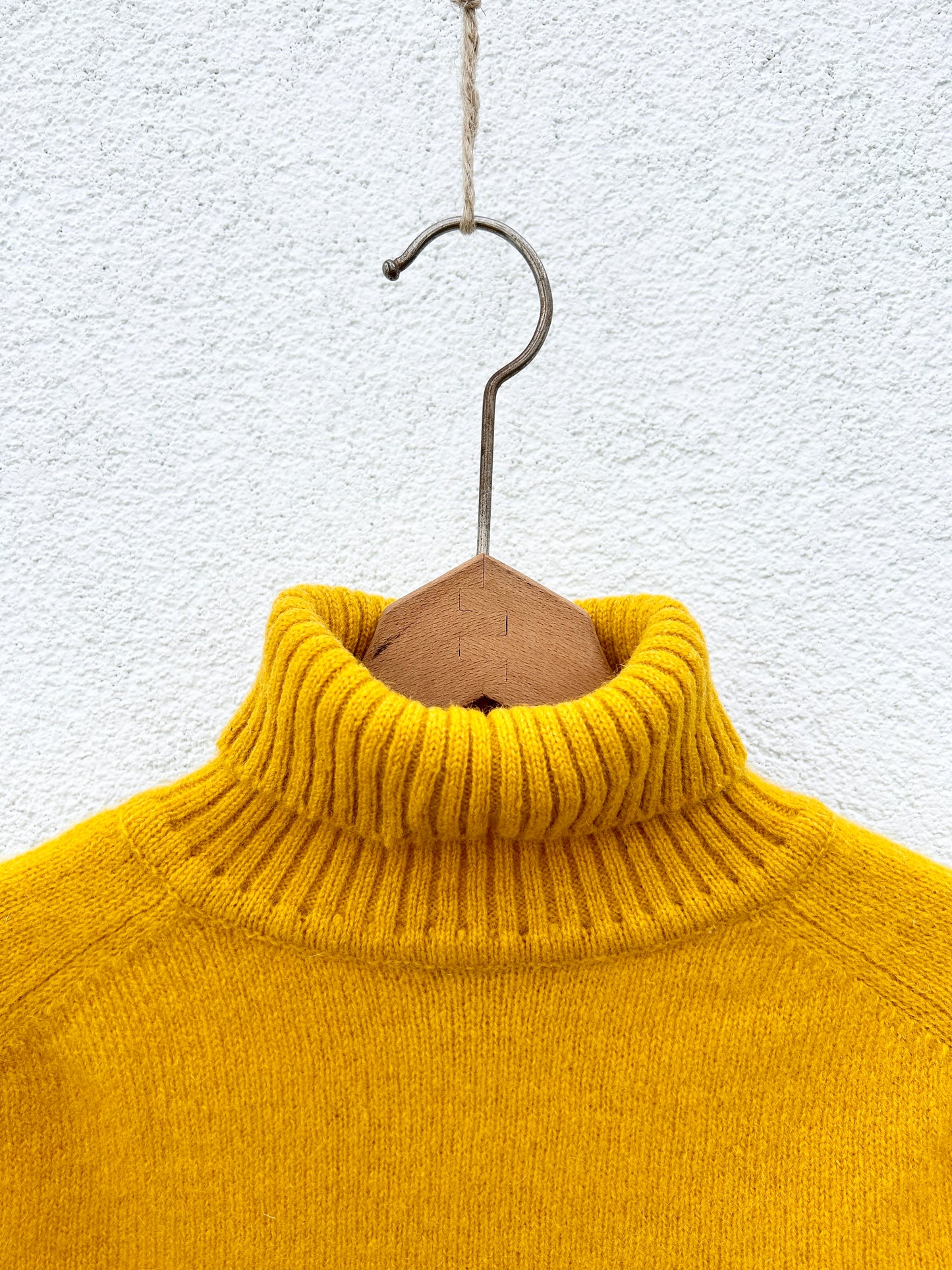 Turtleneck knit