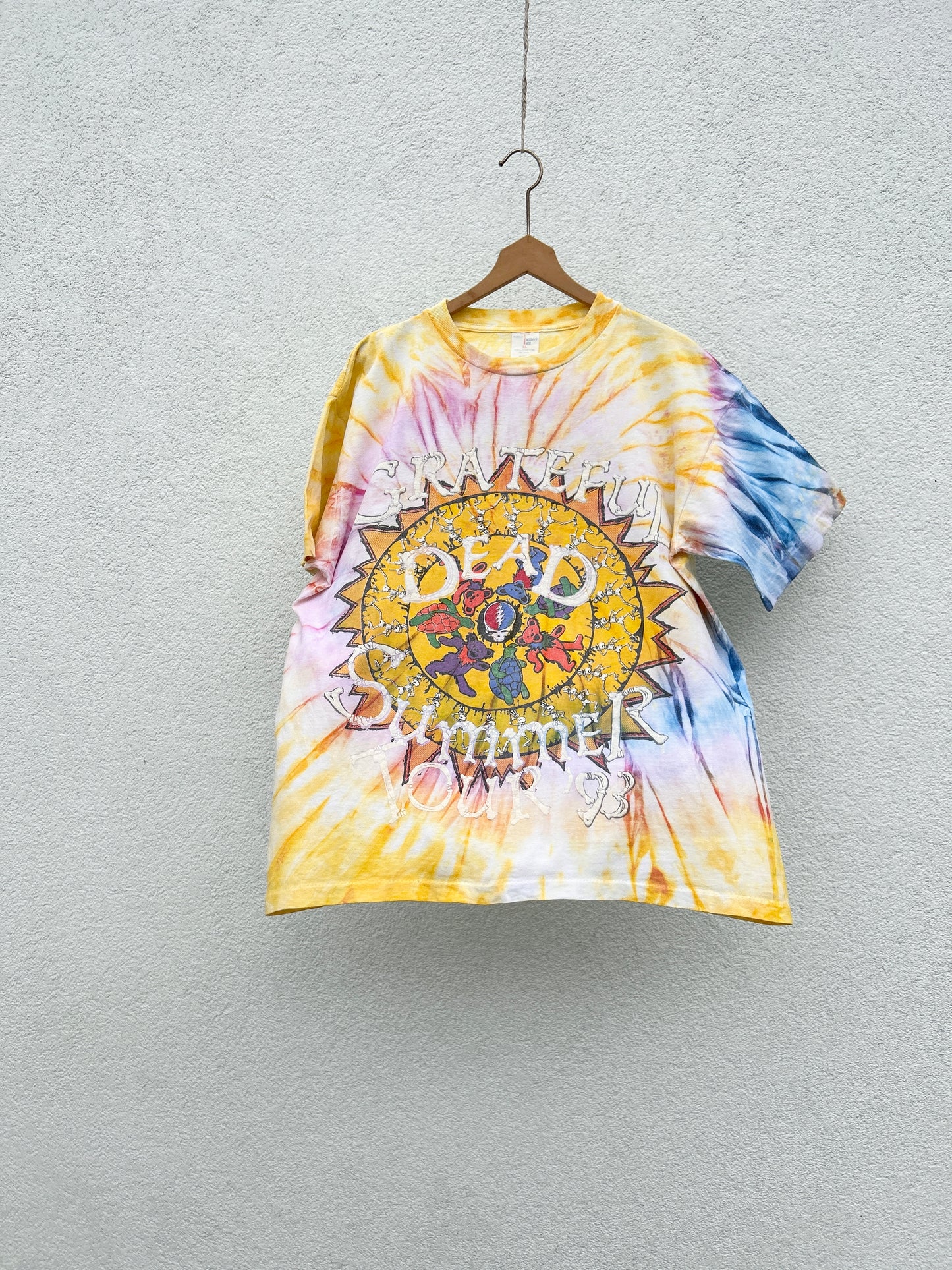 Grateful Dead Tour t-shirt